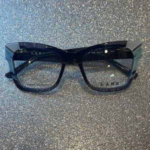 Brand new L.A.M.B by Gwen Stefani eyeglass model LA068